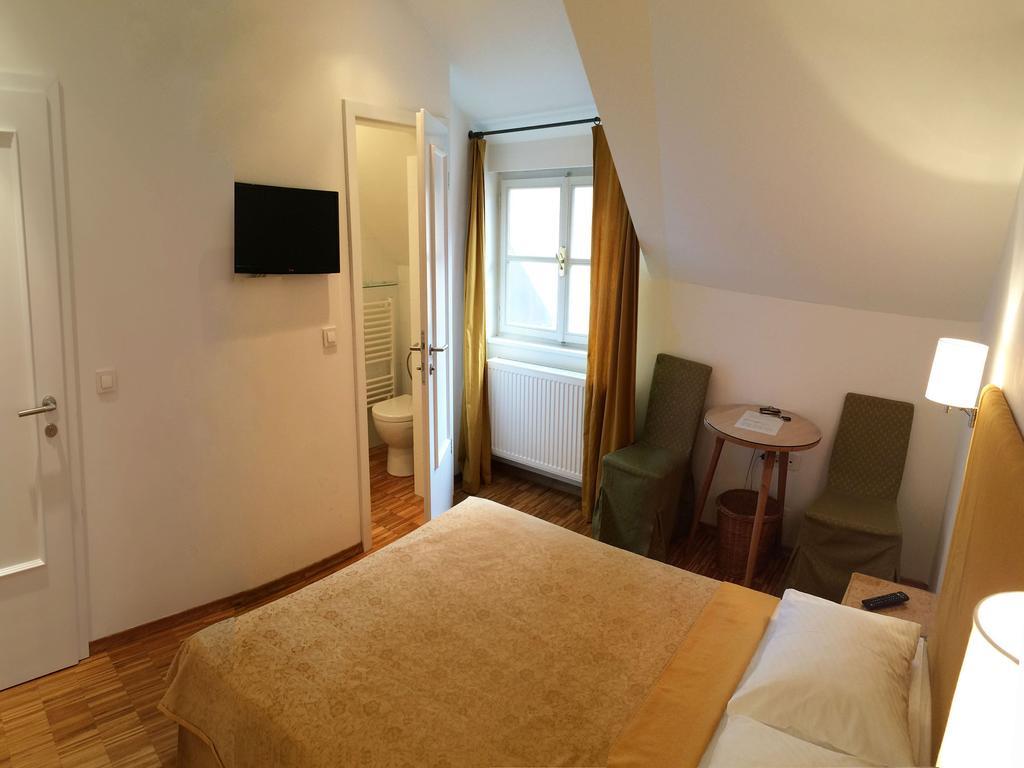 B&B Petra Varl Accommodation Ljubljana Dış mekan fotoğraf